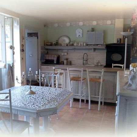 La Maison D'Hocquincourt Bléneau Esterno foto