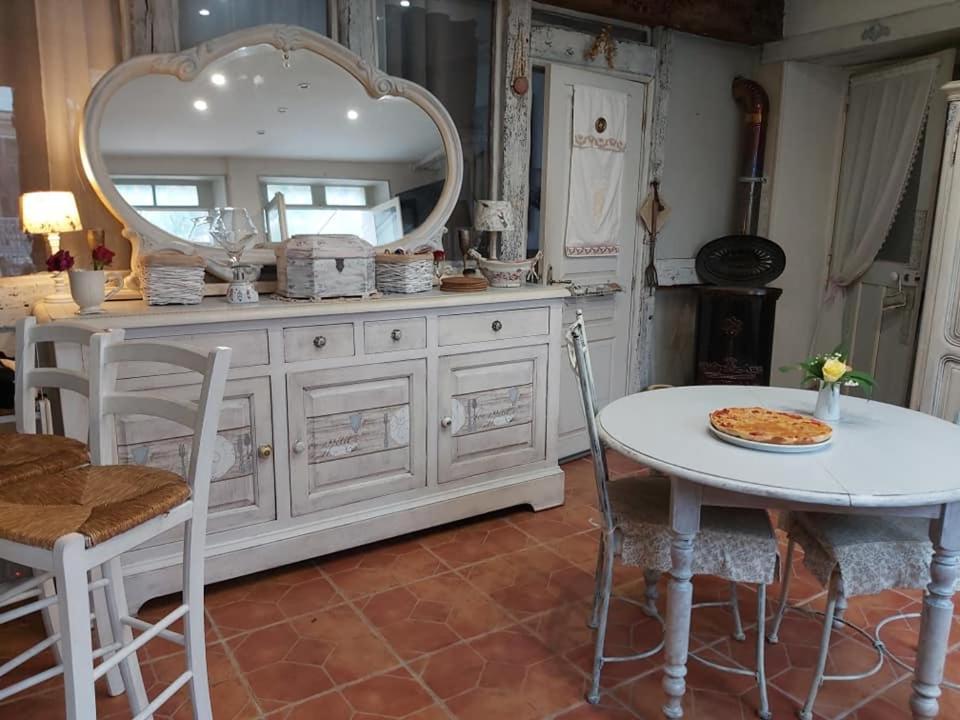 La Maison D'Hocquincourt Bléneau Esterno foto