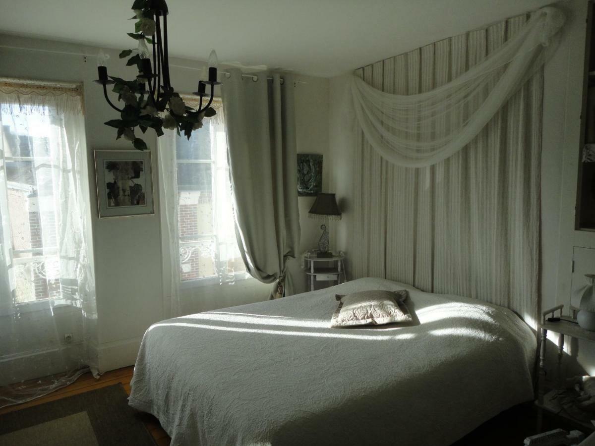 La Maison D'Hocquincourt Bléneau Esterno foto